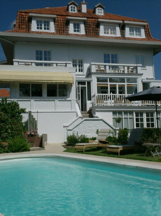 Hotel Alizee De Haan Bagian luar foto